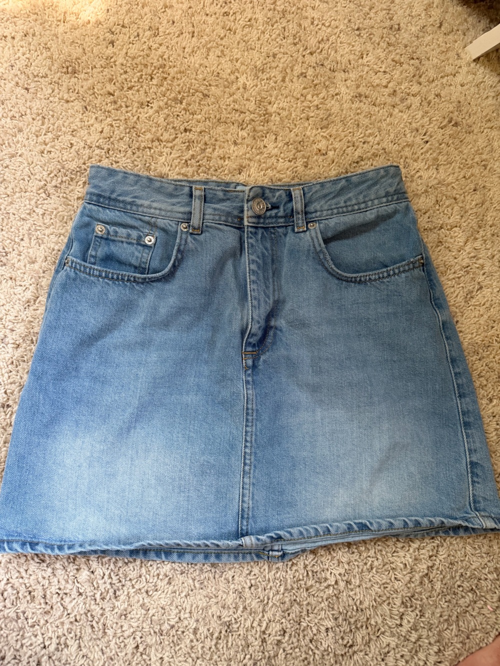 Classic Light Blue Women’s Jeans